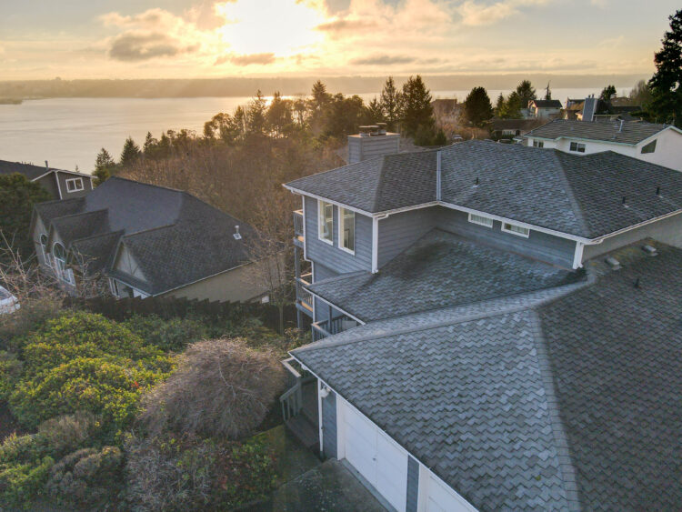 Elegance Redefined: Unveiling the Luxurious Harbor Ridge Residence with Panoramic Views in Tacoma